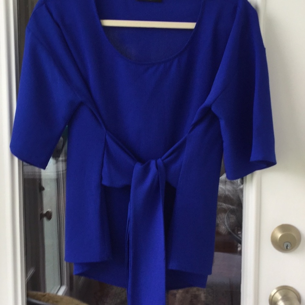 TUA Front Tie Top M